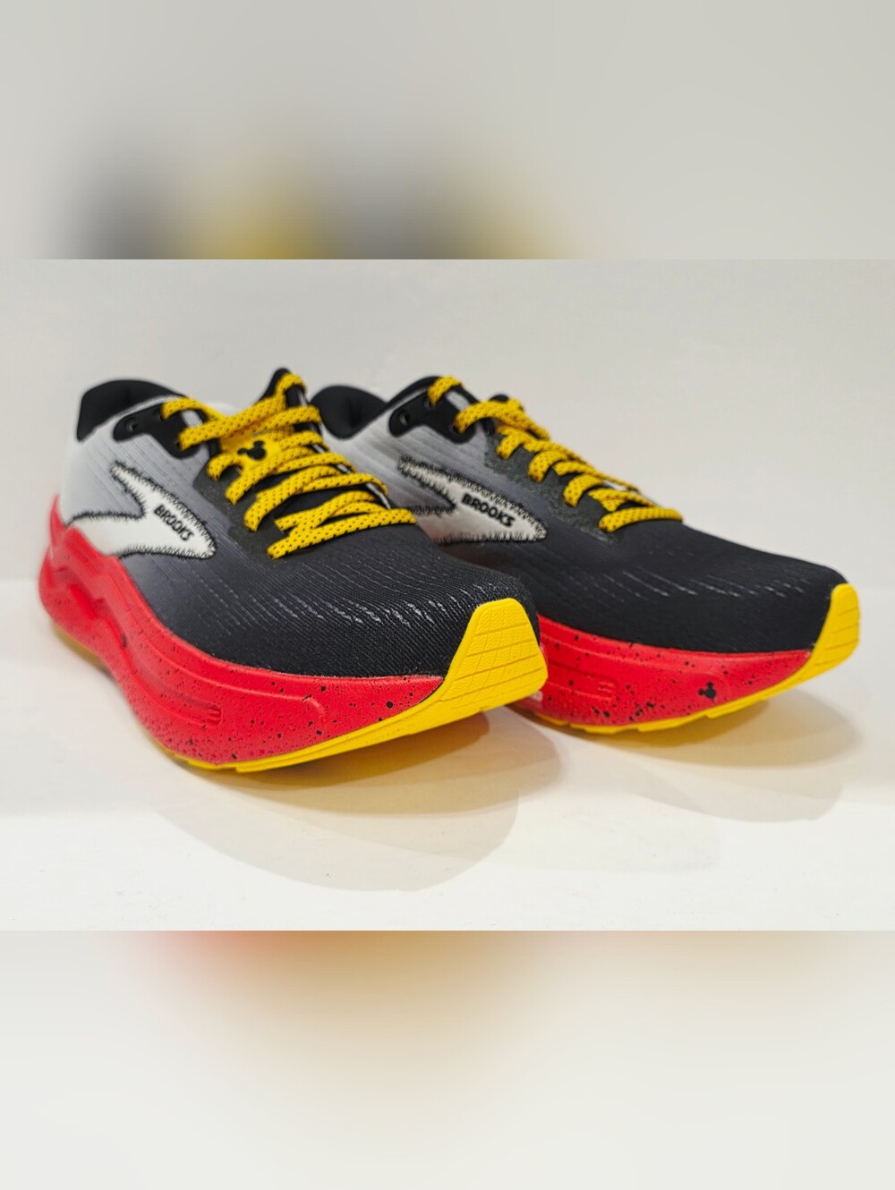 Brooks Ghost Max 2 MICKEY MOUSE RunDisney 2025 Red Black Women's Medium 9 B New - Picture 3 of 16